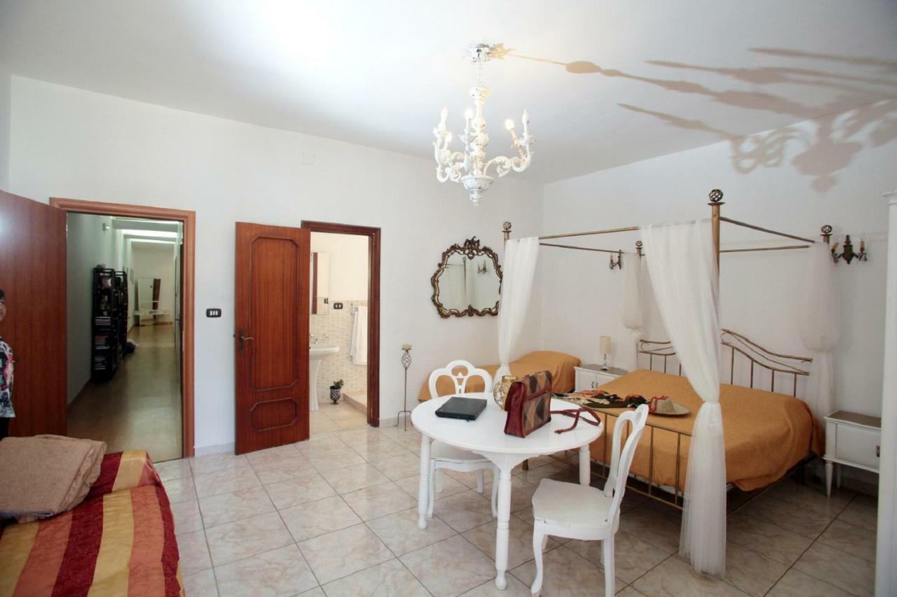 Zo. Ne. Baroque B&B Lecce Exteriör bild