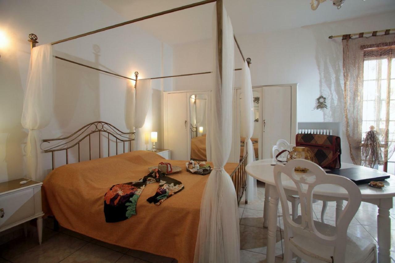 Zo. Ne. Baroque B&B Lecce Exteriör bild