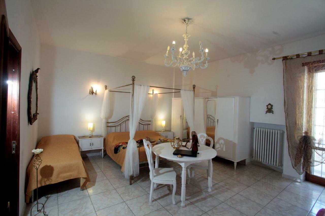 Zo. Ne. Baroque B&B Lecce Exteriör bild