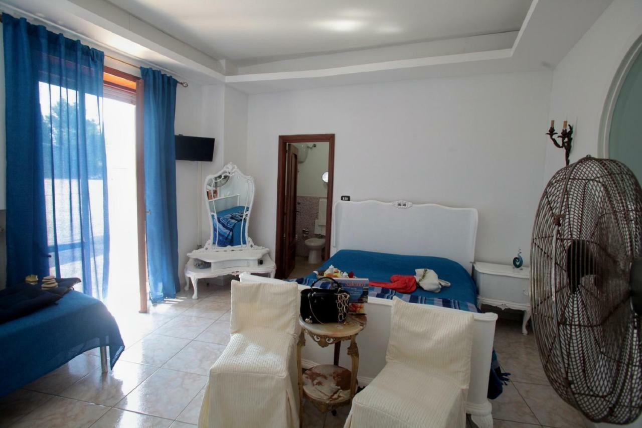 Zo. Ne. Baroque B&B Lecce Exteriör bild